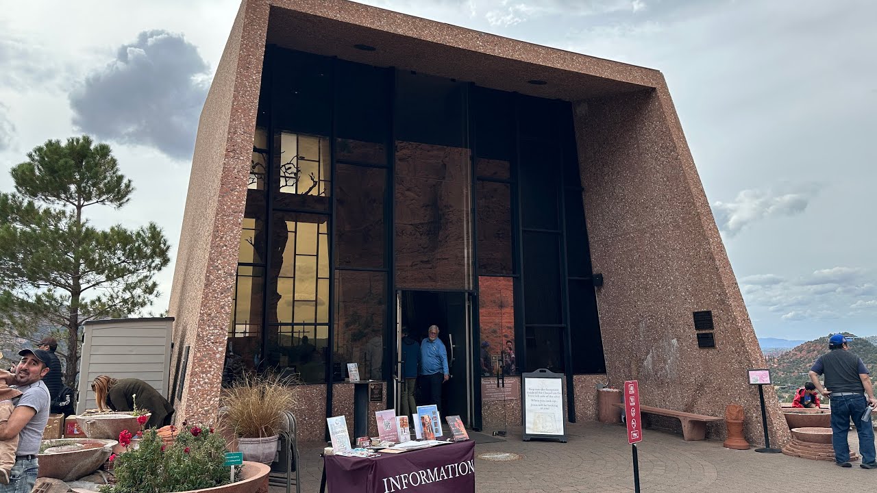 From Parking Lot to Chapel of the Holy Cross | Sedona Walk