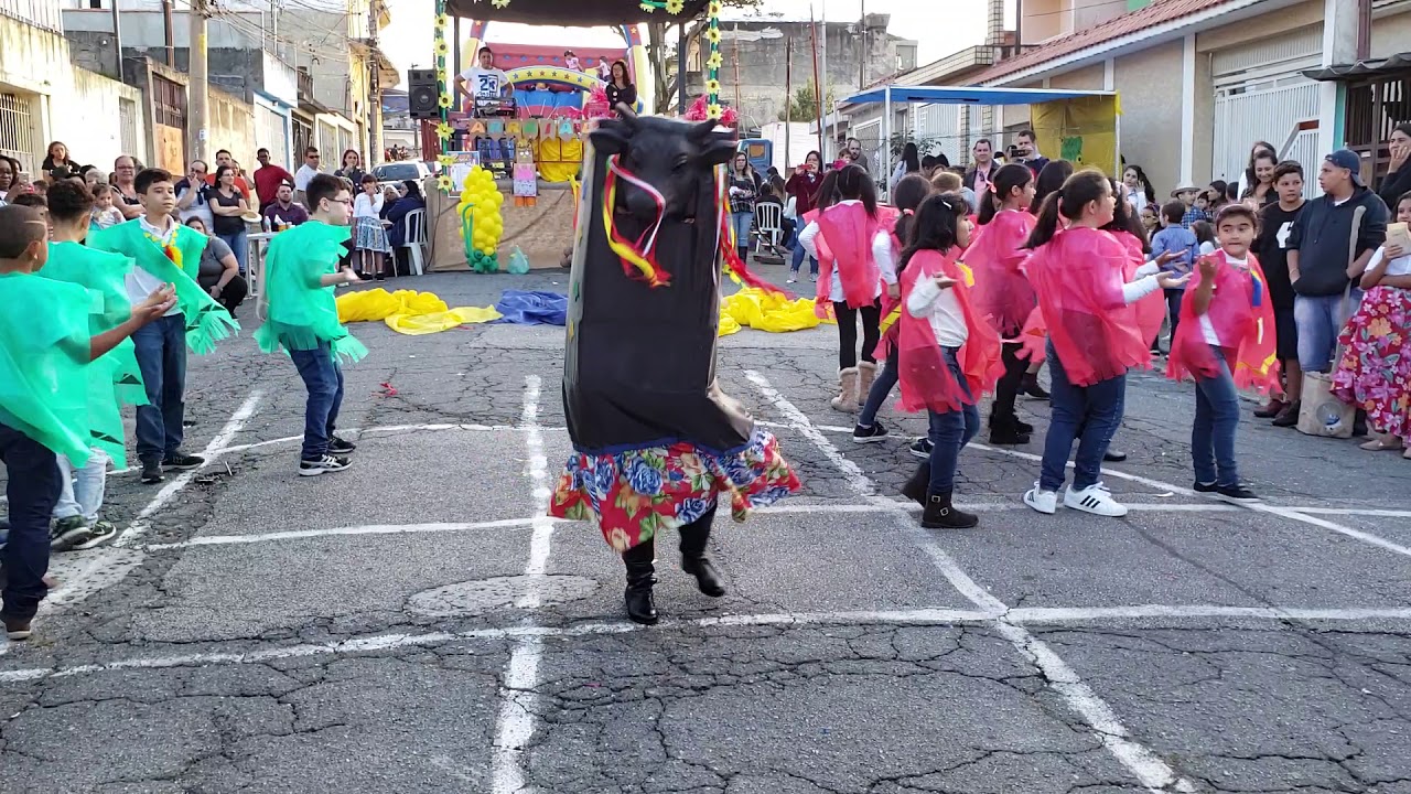 4° ano - Festa Junina Colégio Degraus Objetivo
