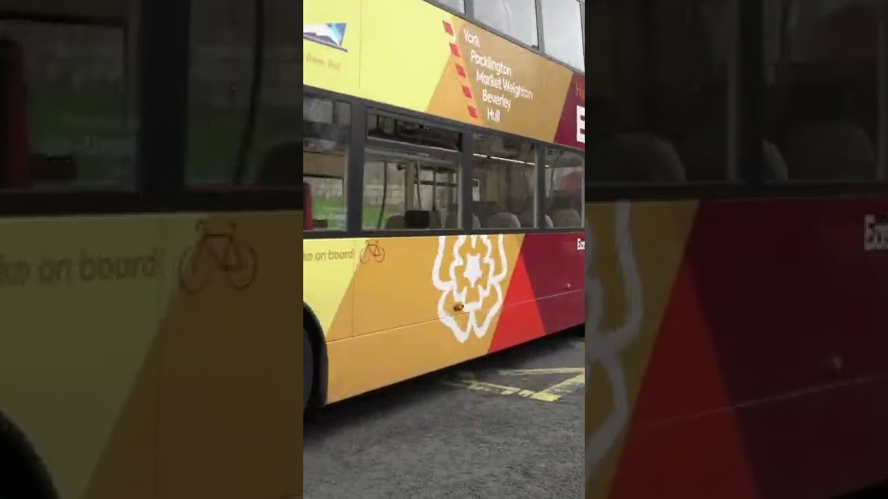 Buses in Action East Yorkshire Alexander Dennis Enviro 400 #shorts