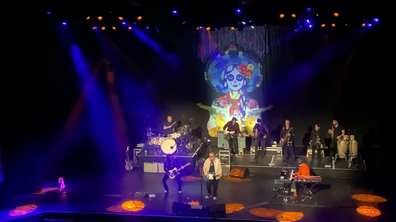 The Mavericks - Intro &  I Said I Love You