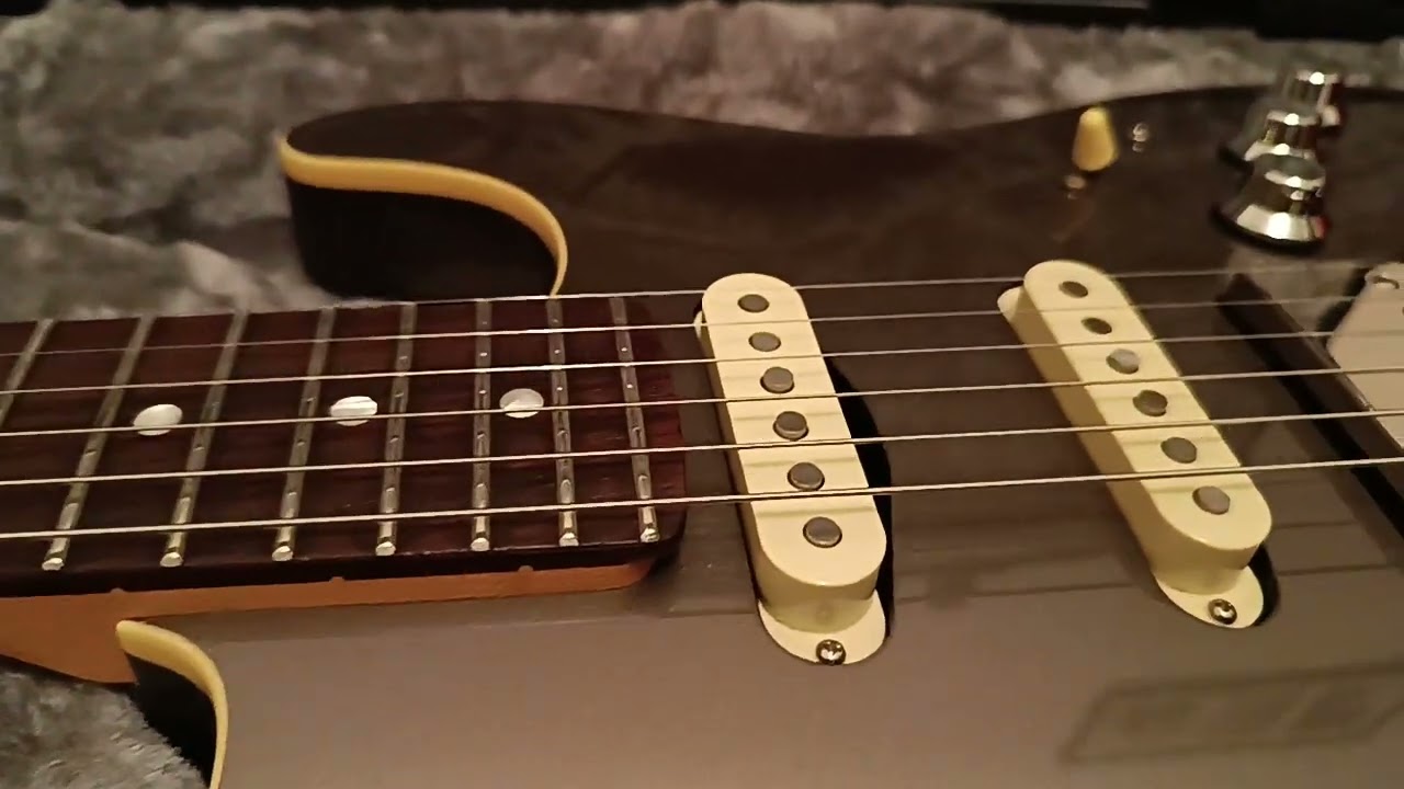 FENDER Aerodyne Special Stratocaster HSS RW Dolphin Gray