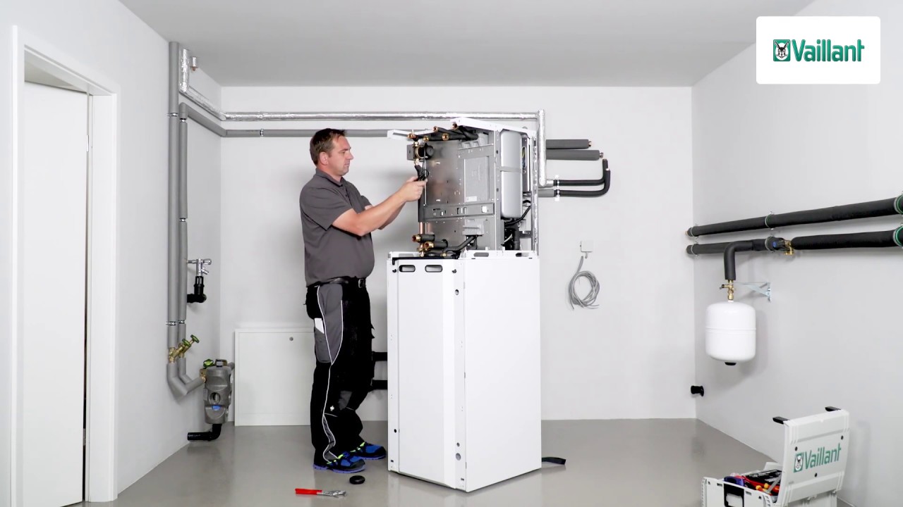 aroTHERM plus: how to install the circulation pump set in the uniTOWER