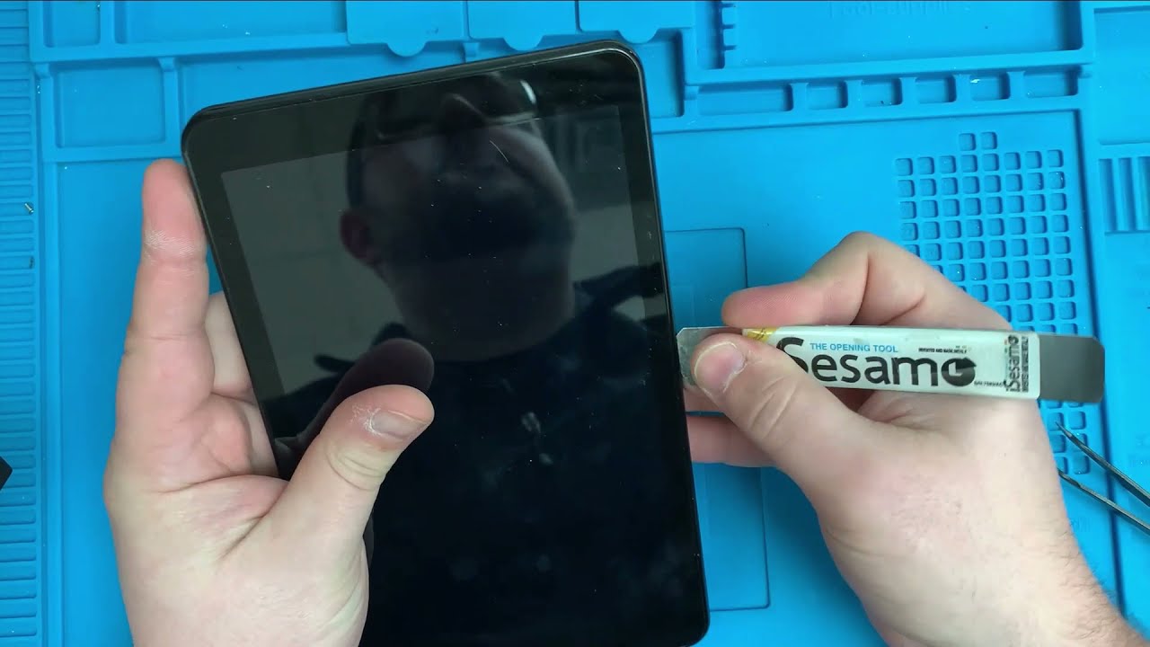 Screen Replacement for a Samsung Tab A 8.0