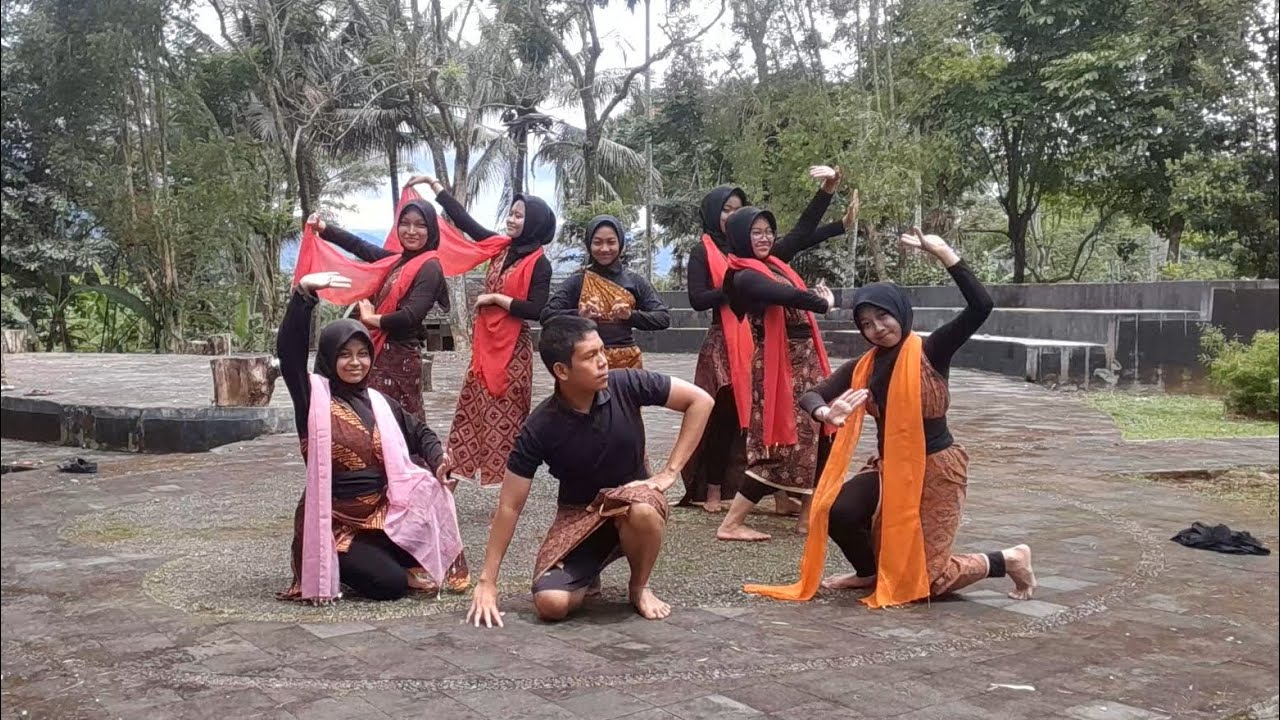 Tari Kreasi Legenda Sangkuriang 
