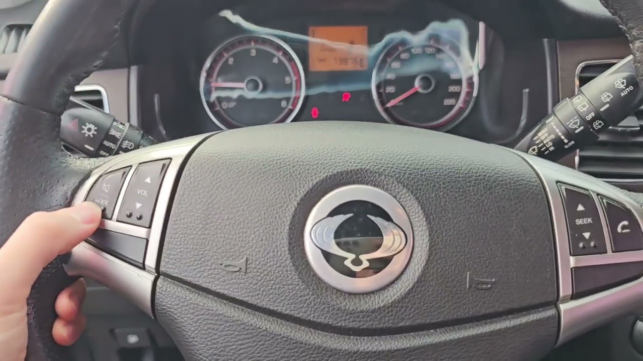 2013 KORANDO SROOF DP110347
