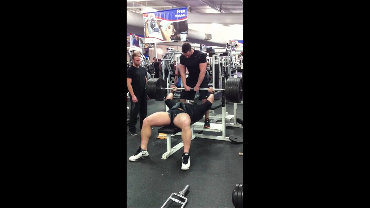 Eddie Hall 300KG Bench Press age 23