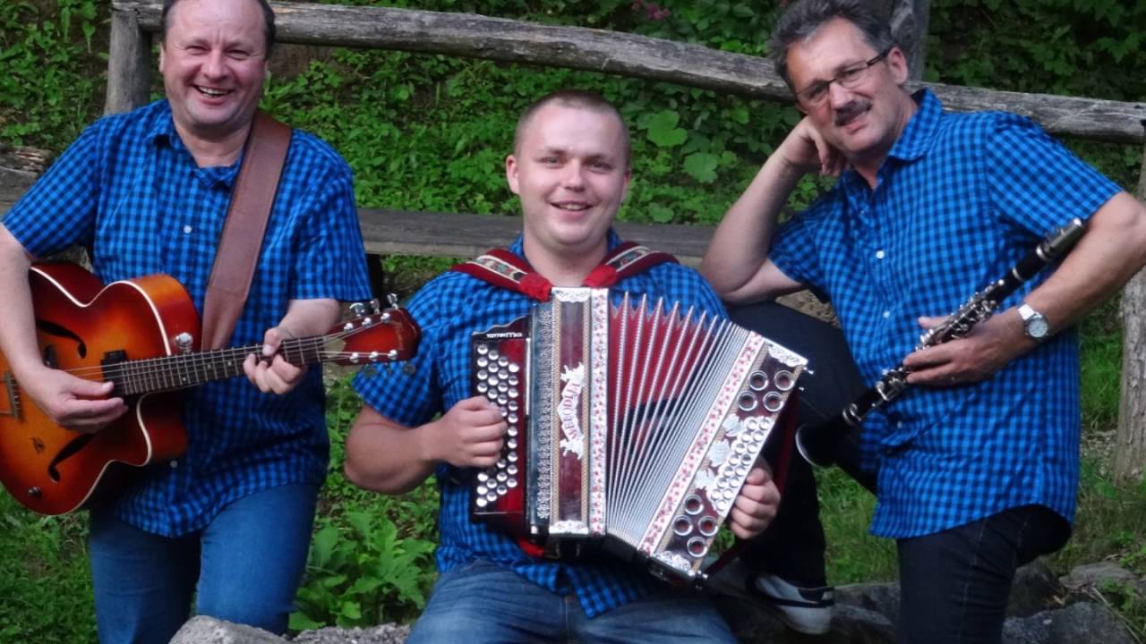Ansambel Jeruzalem   Po poti domov