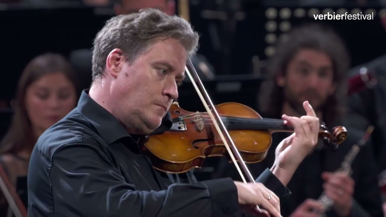 Kristóf Baráti plays Paganini: Violin Concerto No. 2 in B Minor, Op. 7: III. Rondo, 'La Campanella'