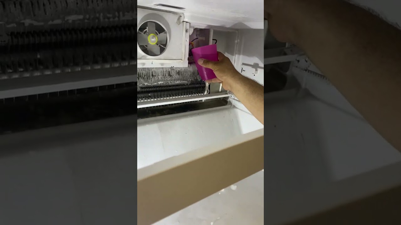 Reparación de refrigerador Frigidaire que no enfría bien en el conservador