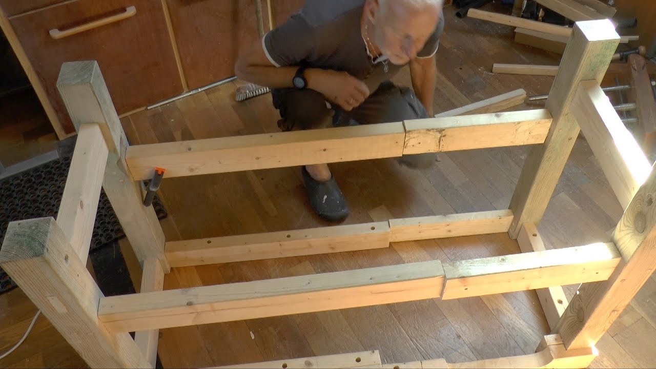 Werkbank inkorten en oude zaagtafel verwijderen