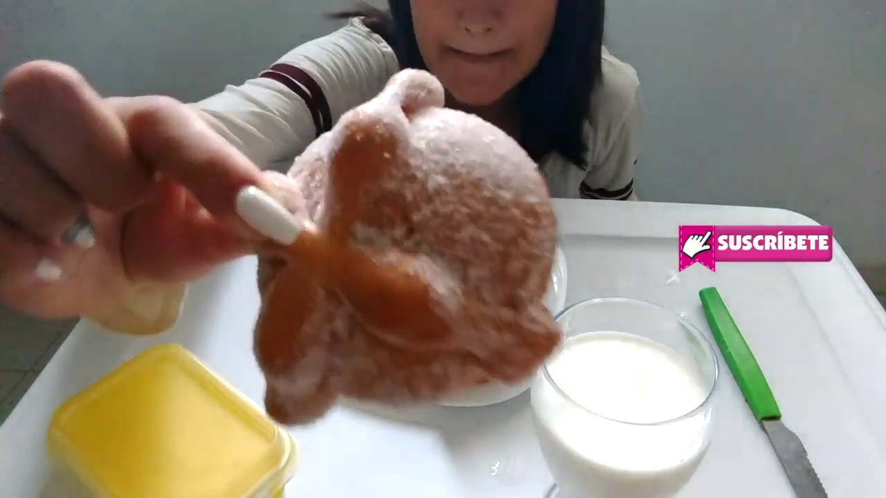 ASMR COMIENDO PAN DE MUERTO CON LECHE🥛 SUSURRANDO (EATING SOUNDS) WHISPERING ~ASMRILYN