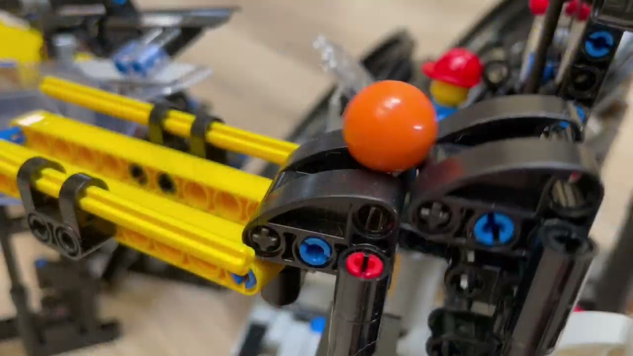 Lego Technic 42130 Motorball GBC - version with overviews