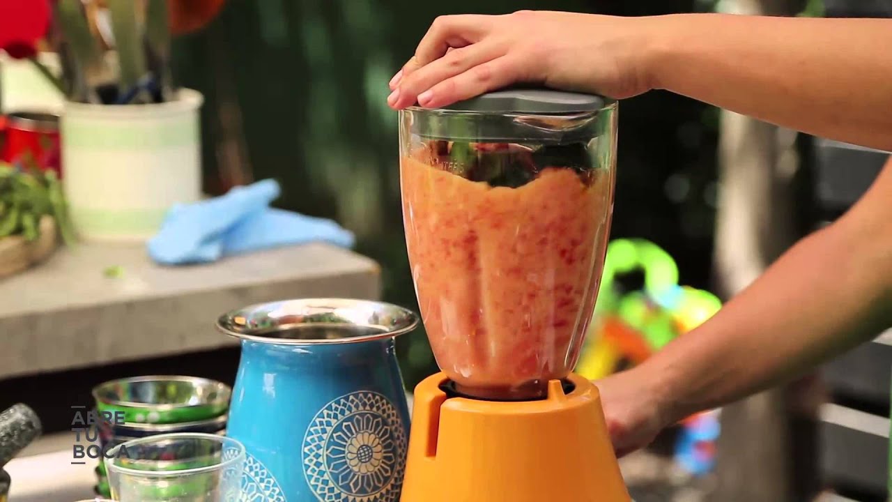 Sabores de La Crianza: Gazpacho de Tomates con Croquetas de Verduras