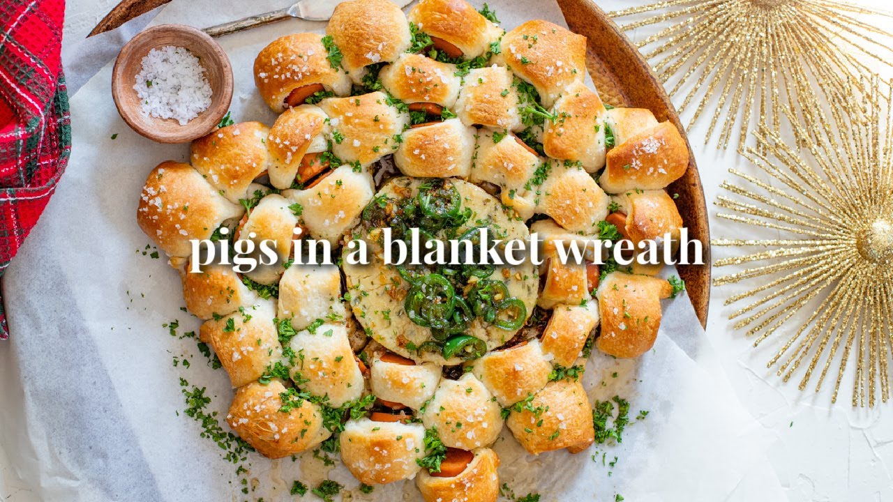 Pigs in a Blanket Wreath | This Savory Vegan