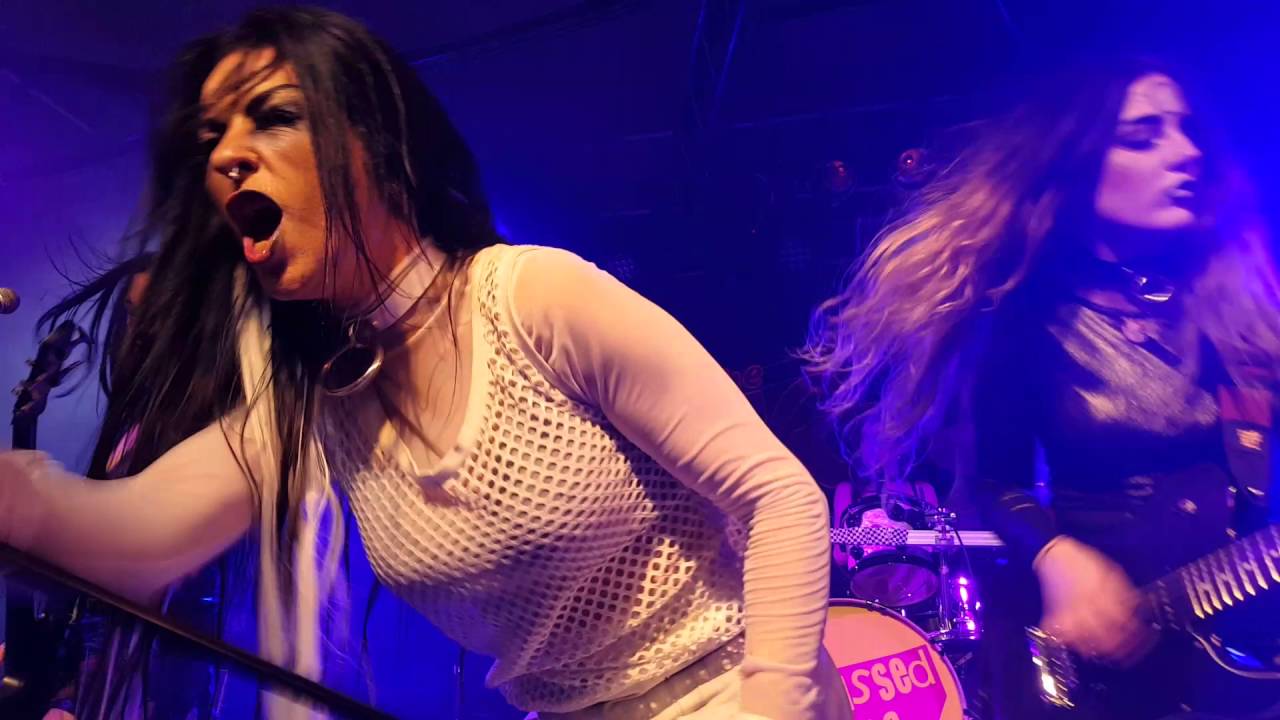 SEX PISSED DOLLS ALTERNATIVE ULSTER ROBIN 2 BILSTON 23/4/2016