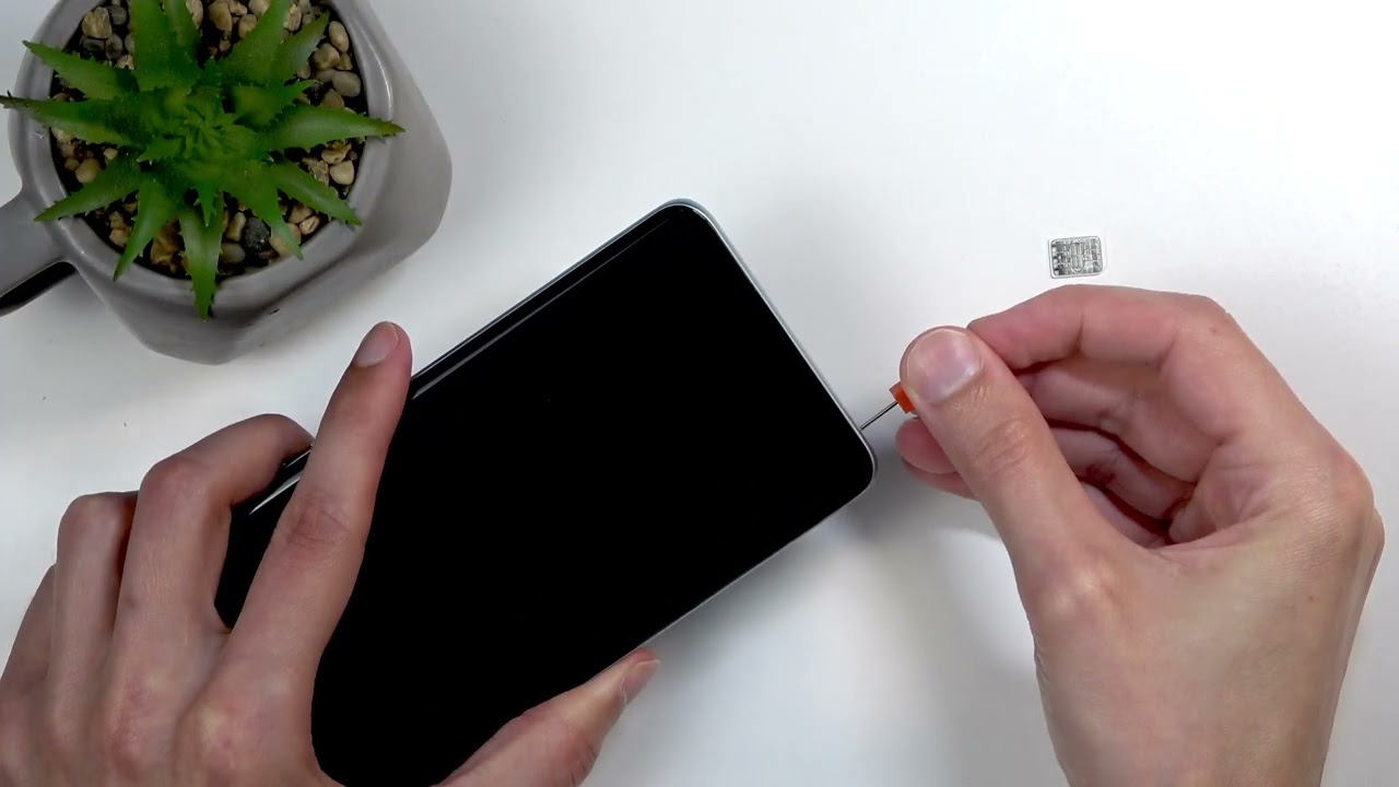 REDMI Note 15 5G — Как вставить SIM-карту и SD-карту