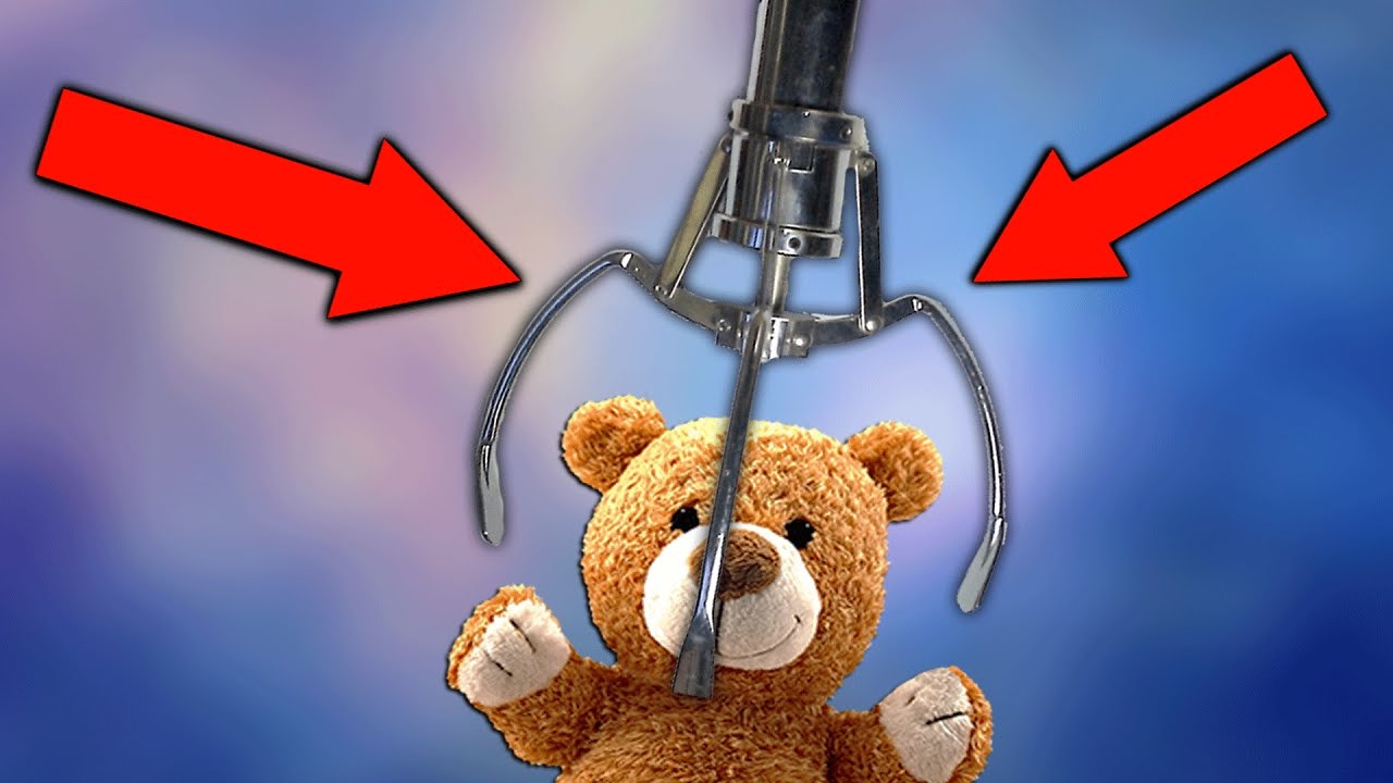 I BROKE THE CLAW MACHINE!