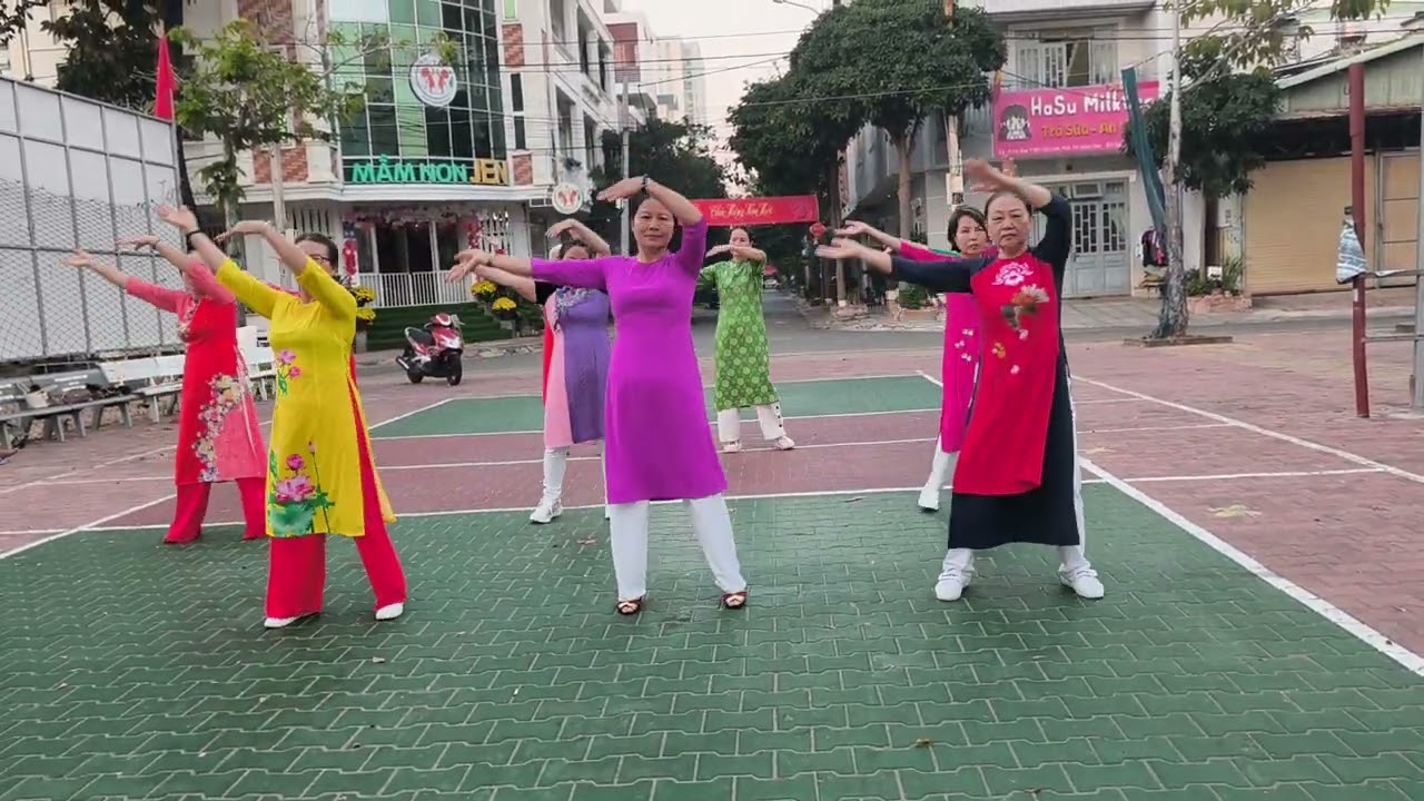 Đoản xuân ca dân vũ - DS Chí Linh VT