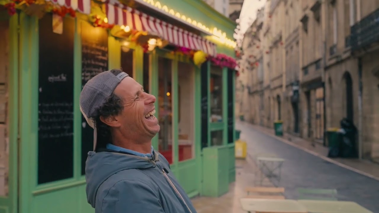 La vie de quartier au bistrot Michel's, 1ere partie🎬