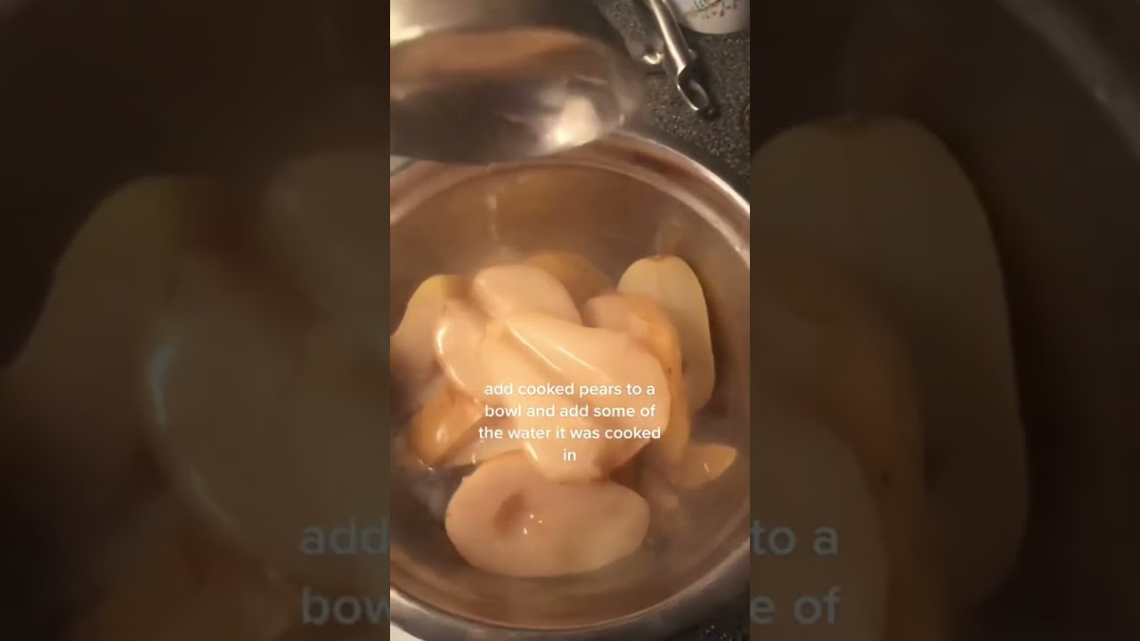 Make homemade pear sauce with me ! 🤍 #cookwithme #foodvlog #homemaderecipe