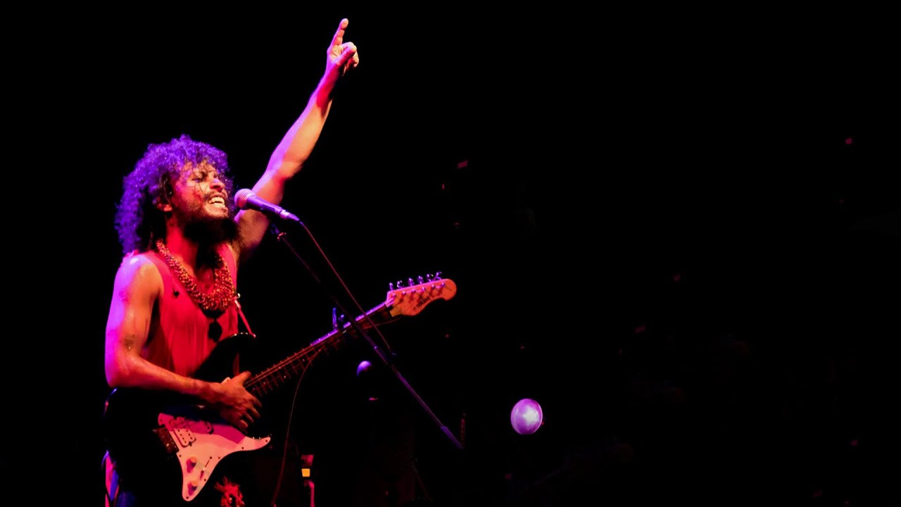 ghosha | 2011 | දීමෙන් හොද දීම රජ පවුලට දීම