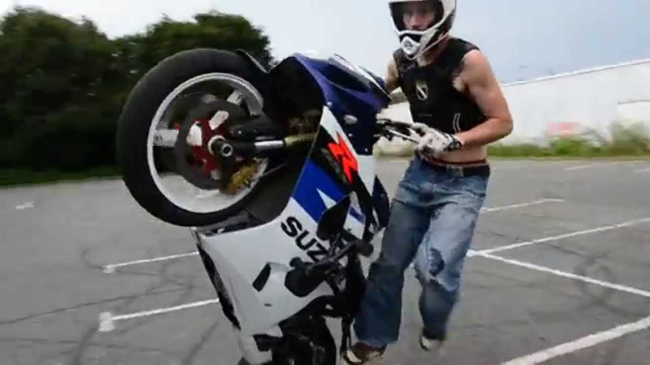New bike, new drug!  //  750gsxR k4 stunt & drift