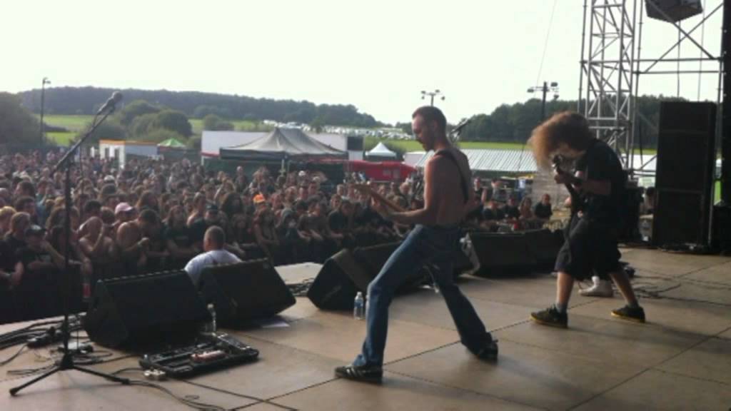 The Four Horsemen @ Motocultor Fest 2011 (Circle Pit + One from the stage)