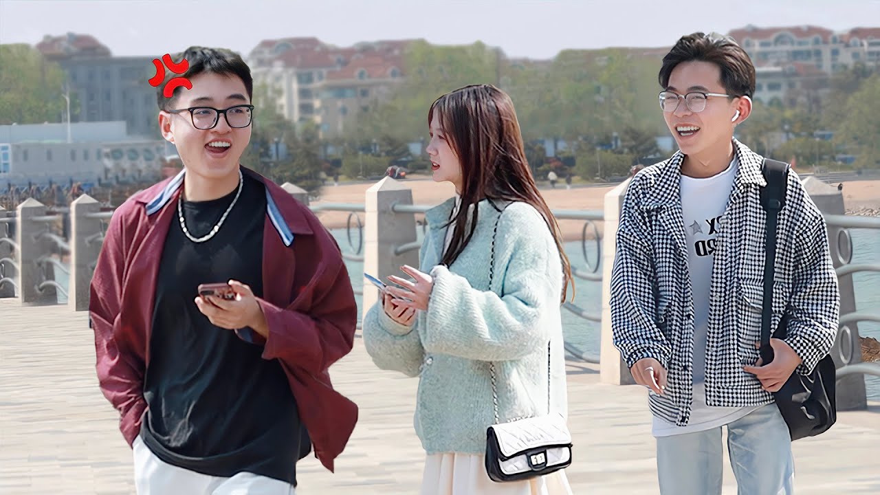 When Young Men Being Called Shifu by a Girl | Prank “我有那么老吗”听到女生叫自己师傅，男生发出灵魂拷问
