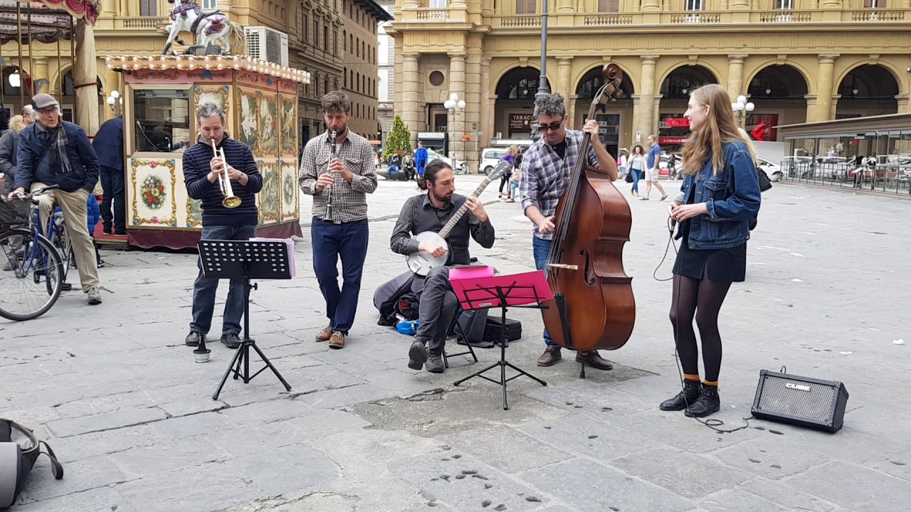 Fabulous Street Jazz Music Band Hot Jazz FM Girl Singing at Piazza della Repubblica Florence Firenze