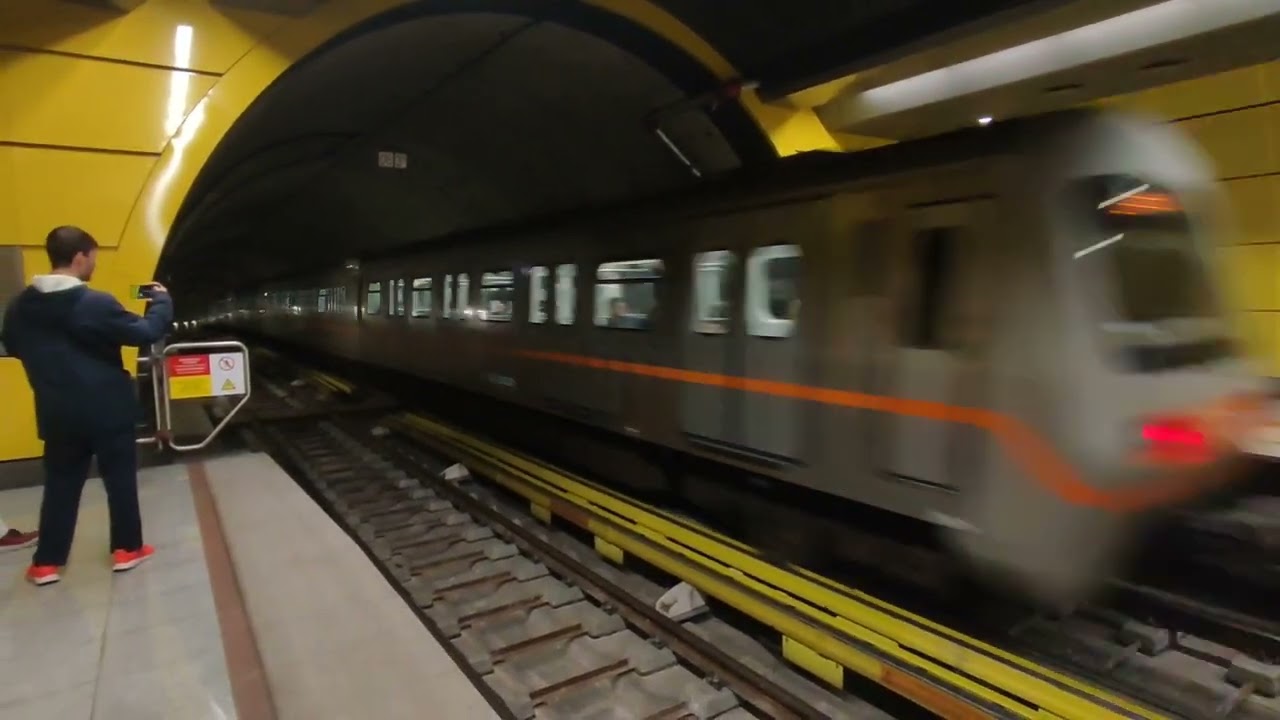 Trainspotting Trains At Maniatika Station