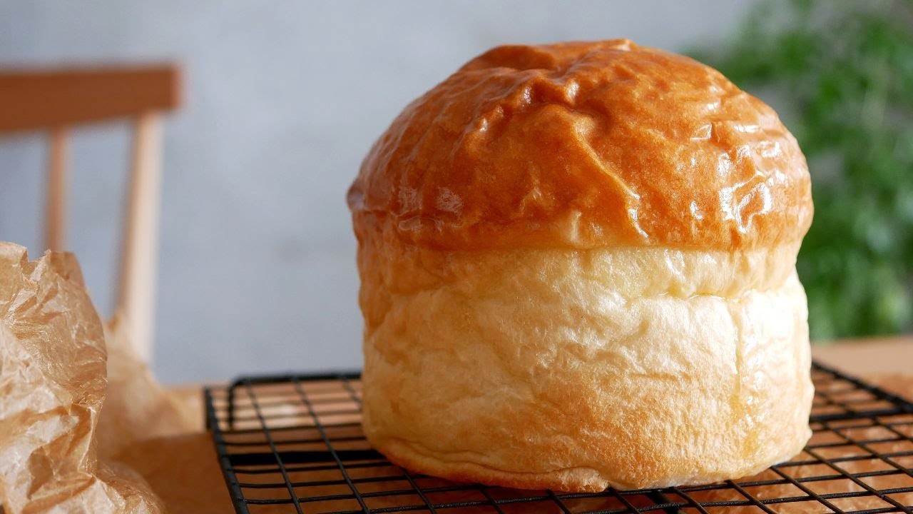 100均のケーキ型できのこみたいなまんまるパン! | Soft and Fluffy Butter Bread