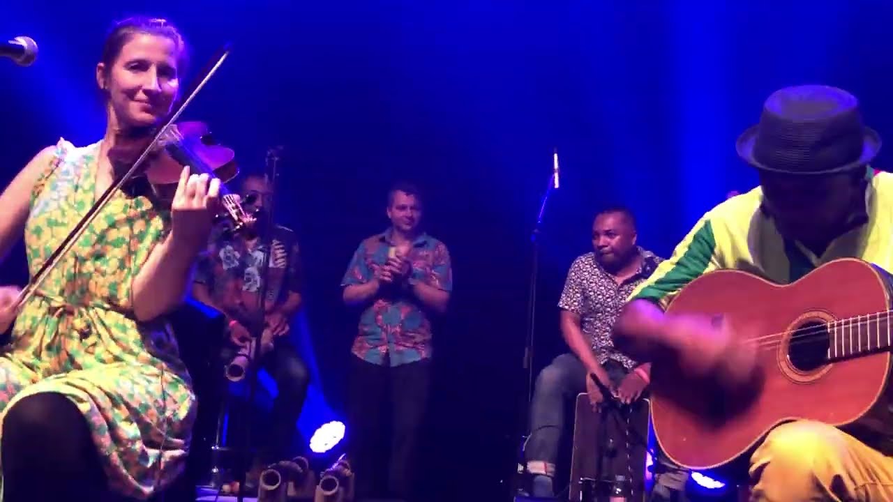 Izaho Tsy Maintsy Mihira - Erick Manana - Jenny Fuhr -  Trio Swing Berlin - Gabrielle Randrian