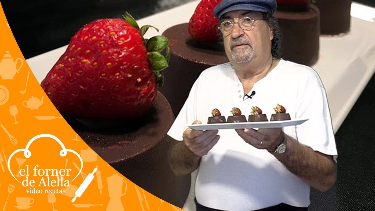 Semifrío de chocolate con fresas