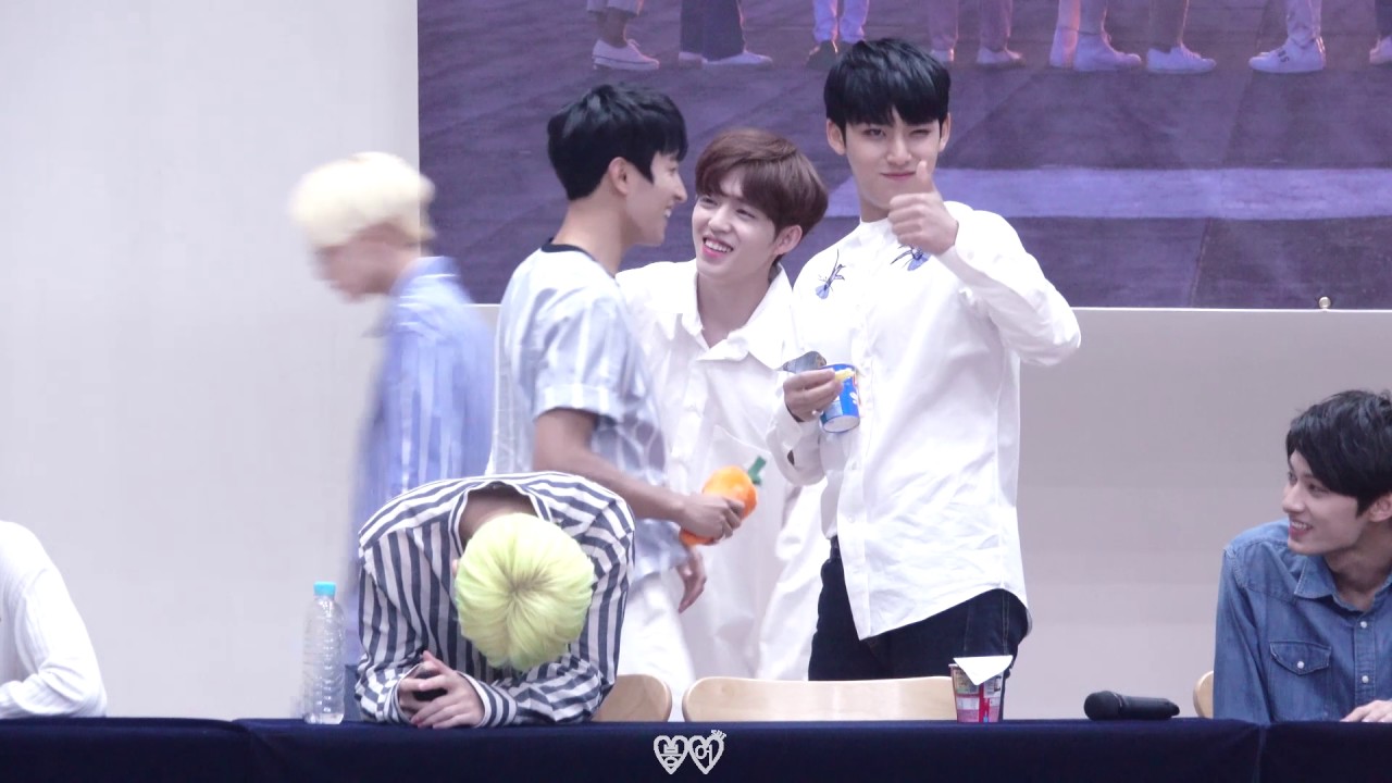 170604 세븐틴 팬싸 오늘은 쟈가리코에 빠진 민규 (정말 먹기만 하는데 재미있는 ... 😊)