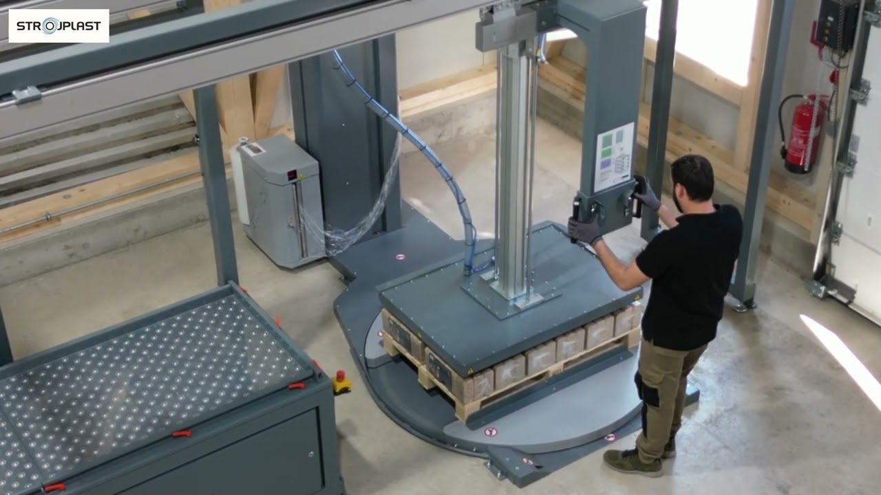 Strojplast Verpackungsanlage für Holzbriketts