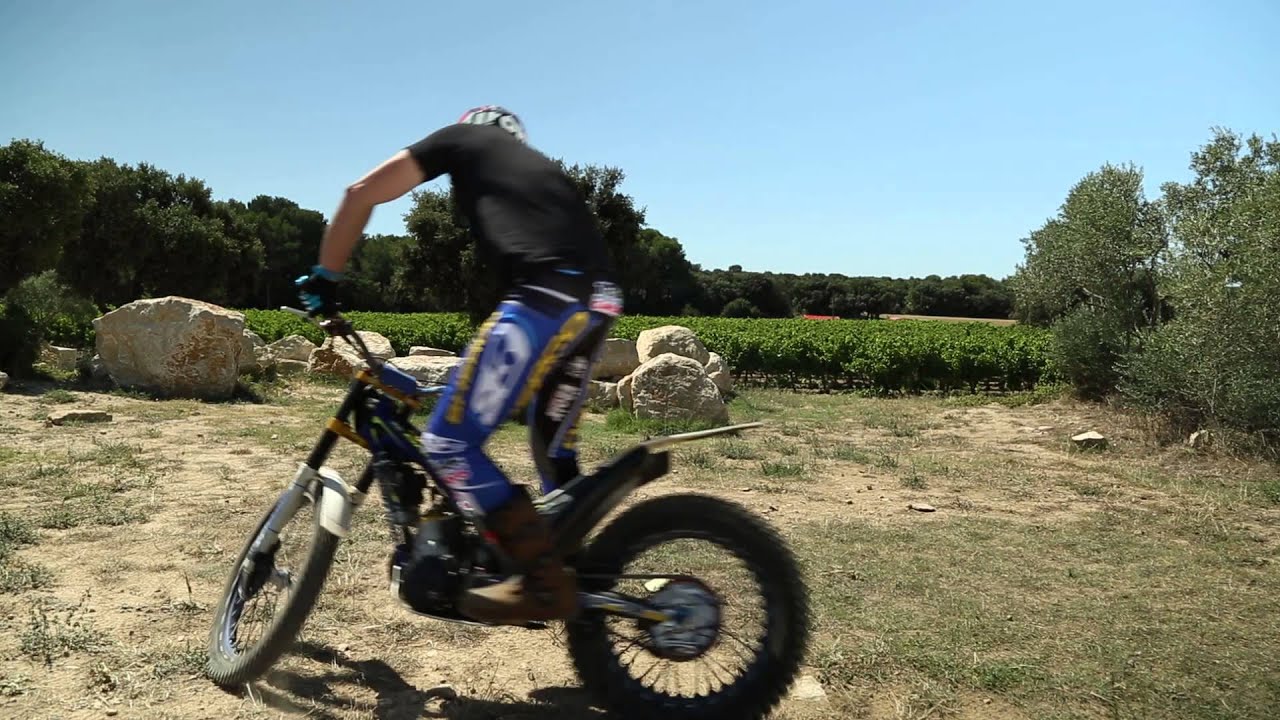 TUTO Apprendre à tourner en Moto Trial