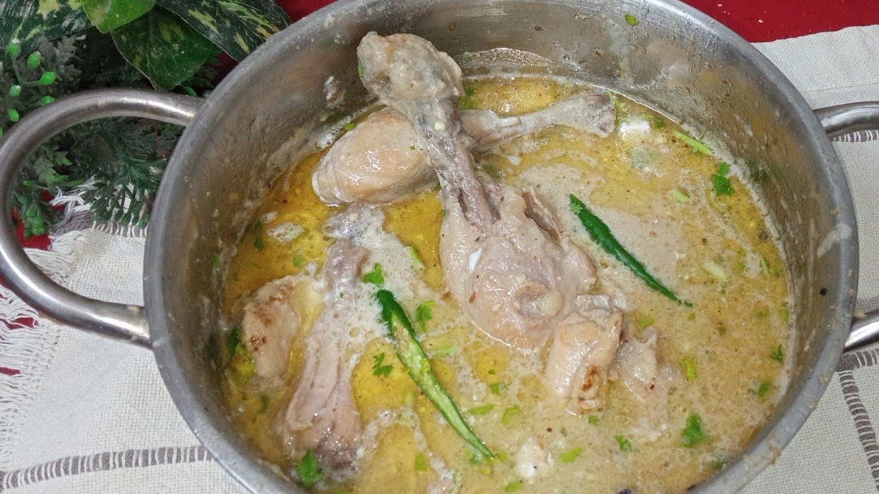 White Chicken Shahi Korma 🍗| शादियों वाला शाही व्हाइट चिकन कोरमा 🥘