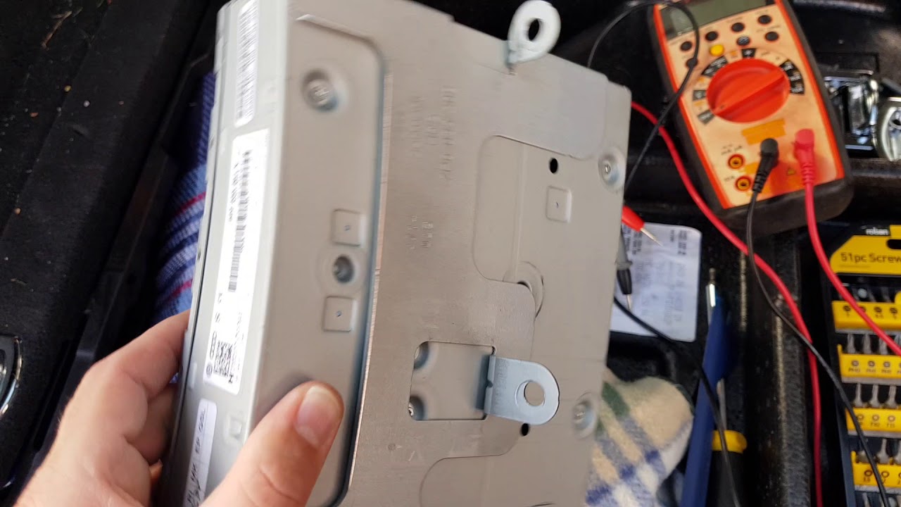 VW Touareg infotainment fault diagnosis
