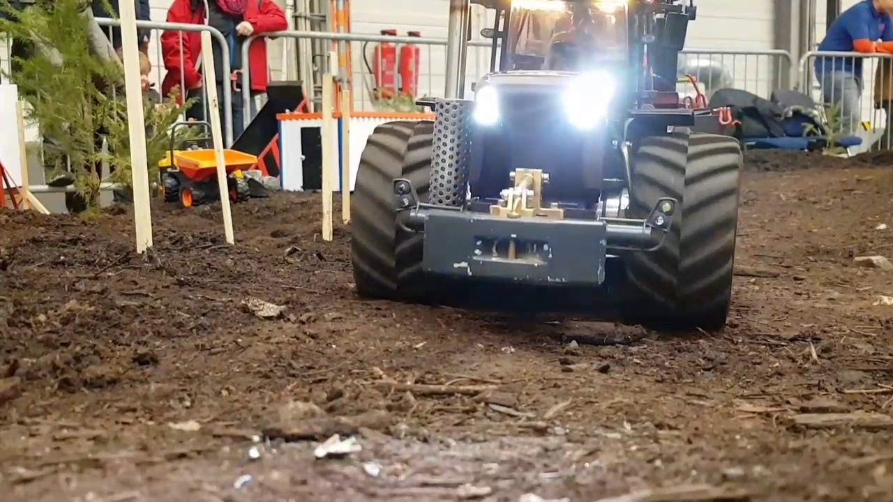 RC Tractor Working ACTION !!!! Claas Xerion 5000,  Case Quadtrac 600