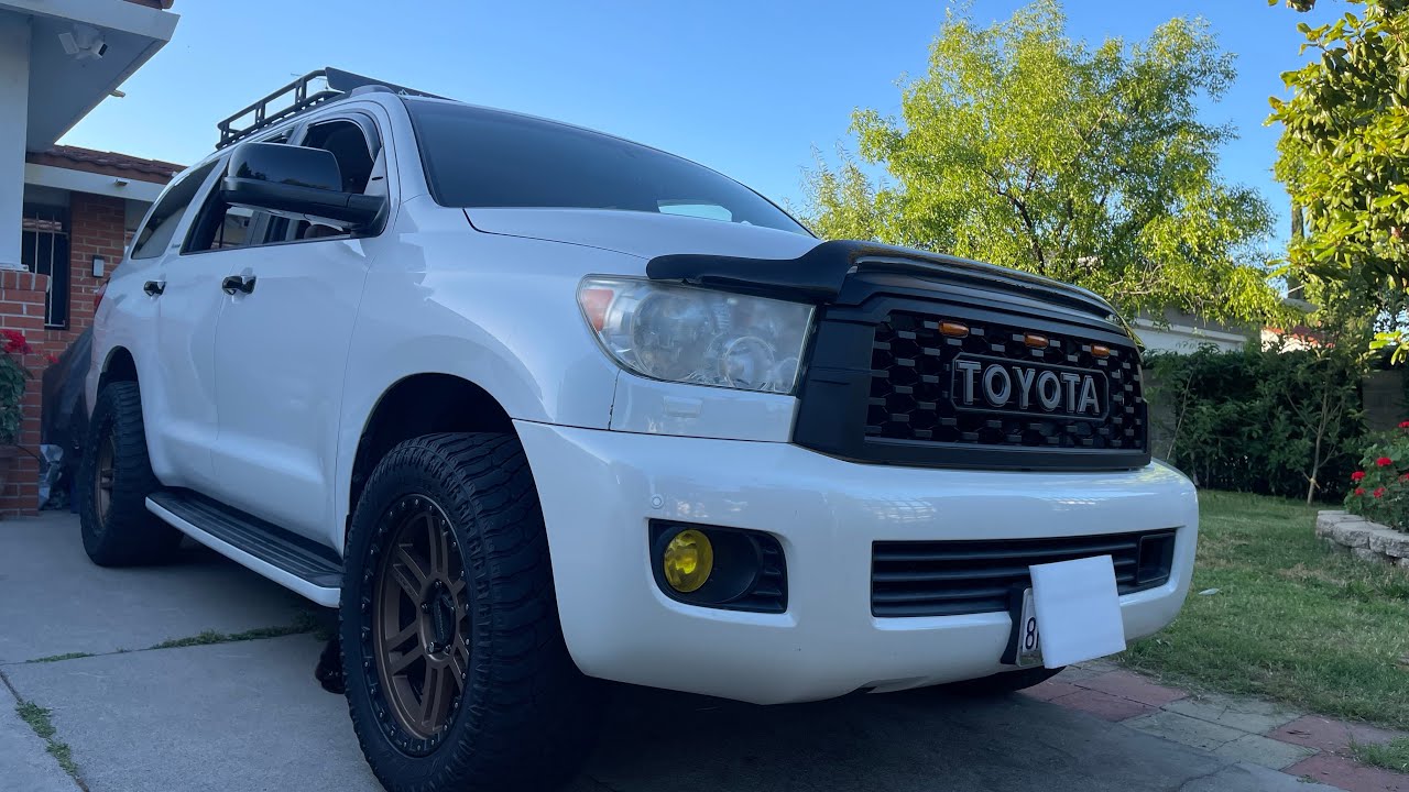 Finally upgraded to a TRD Pro Grille on my 2017 sequoia platinum