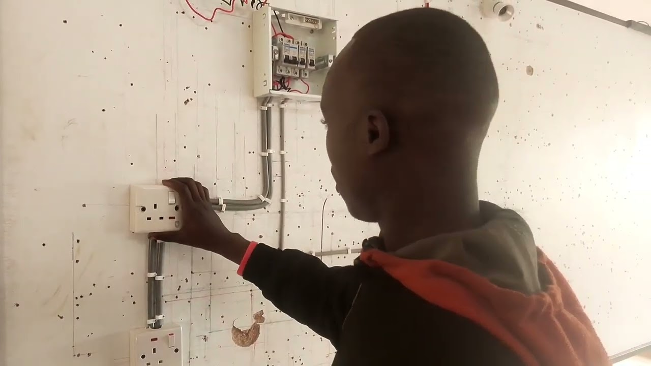 How to connect 2gang switch to control two lamps