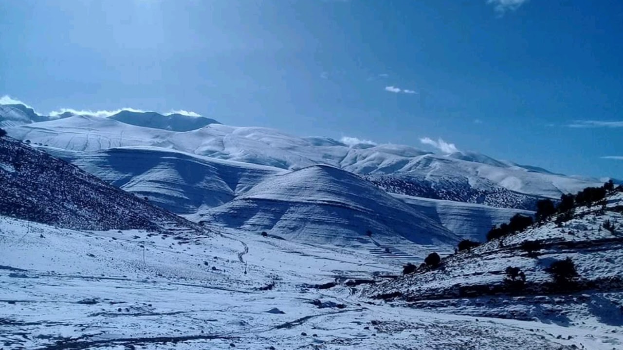 قصيدة رائعة للشاعر الأمازيغي الكبير شيخ يوسف رحمه الله من الجنوب الشرقي من قصائده الأخيرة قبل وفاته