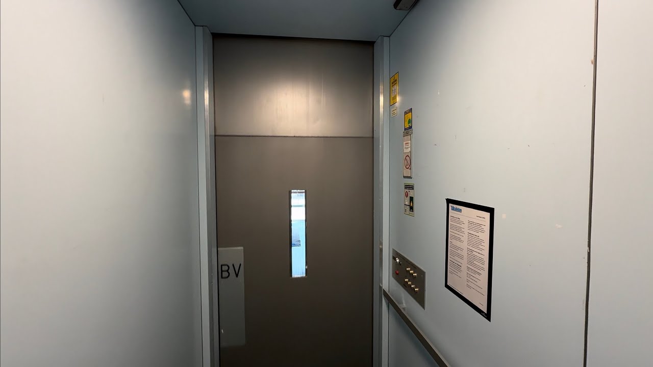 AMAZING ORIGINAL 1970 Schlieren Traction Elevator @ Henriksdalsringen 19, Nacka, Swdeden.