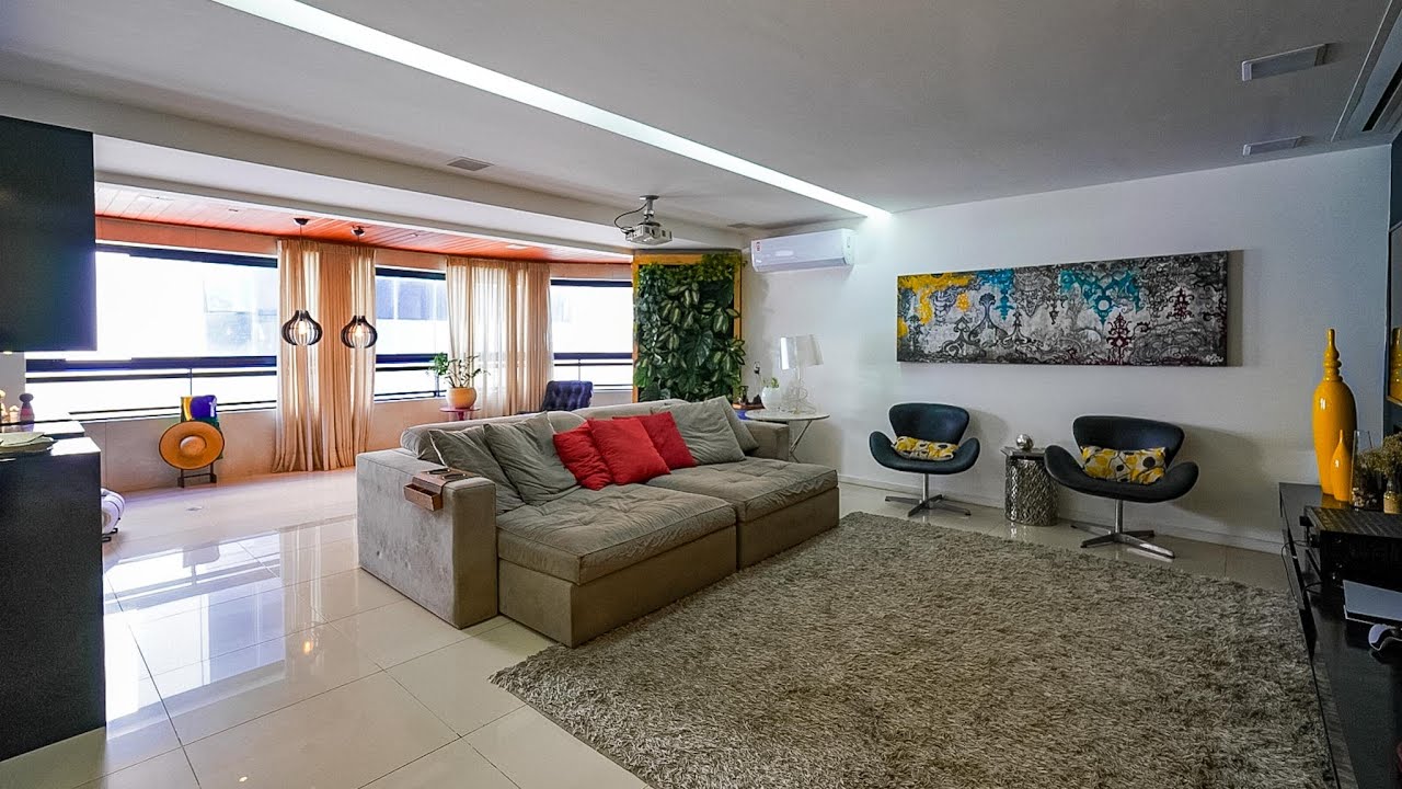 Apartamento com 4 suítes na Segunda Quadra do Mar e Vizinho ao Corredor Vera Arruda em Maceió