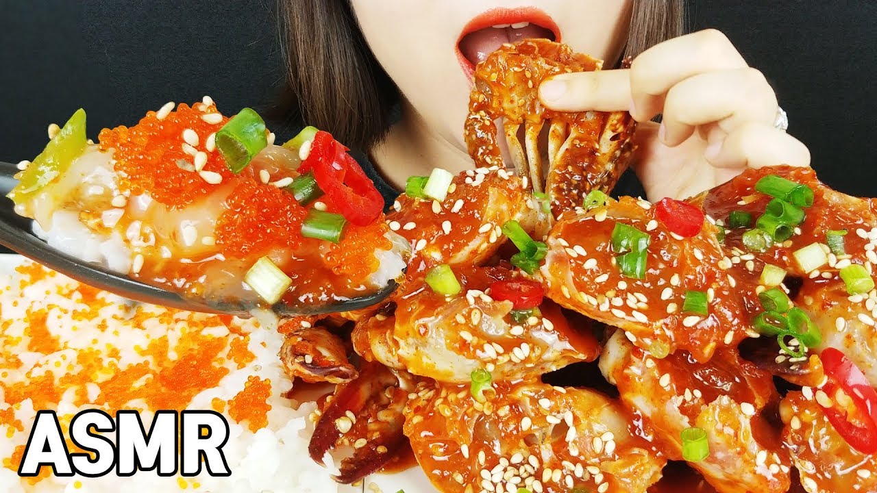 ASMR острый сырой краб с рисом из яиц тобико (едят звуки) MUKBANG