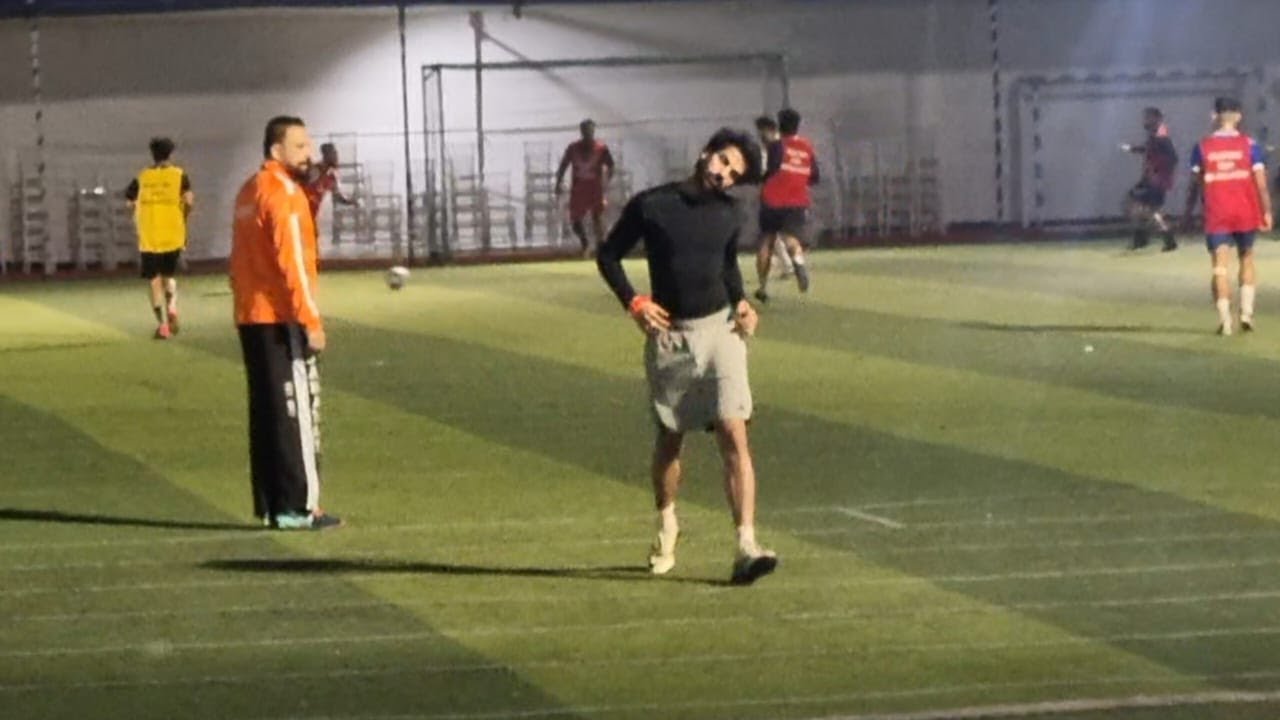 Karanveer Mehra ka football match | Tiger-Zaid sab pahuche ground par, Nahi aaiye Vivian?