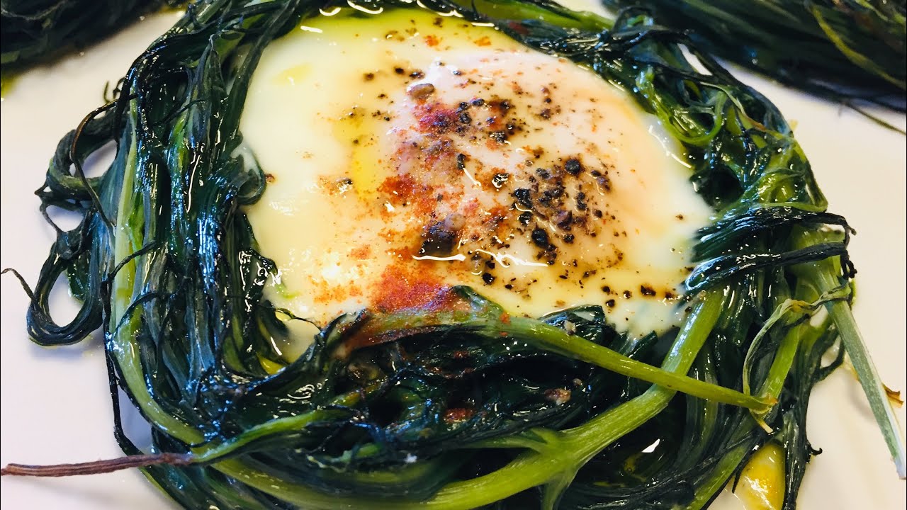 Agretti,lischi,barba dei frati con le uova￼ e velocissimi da pulire