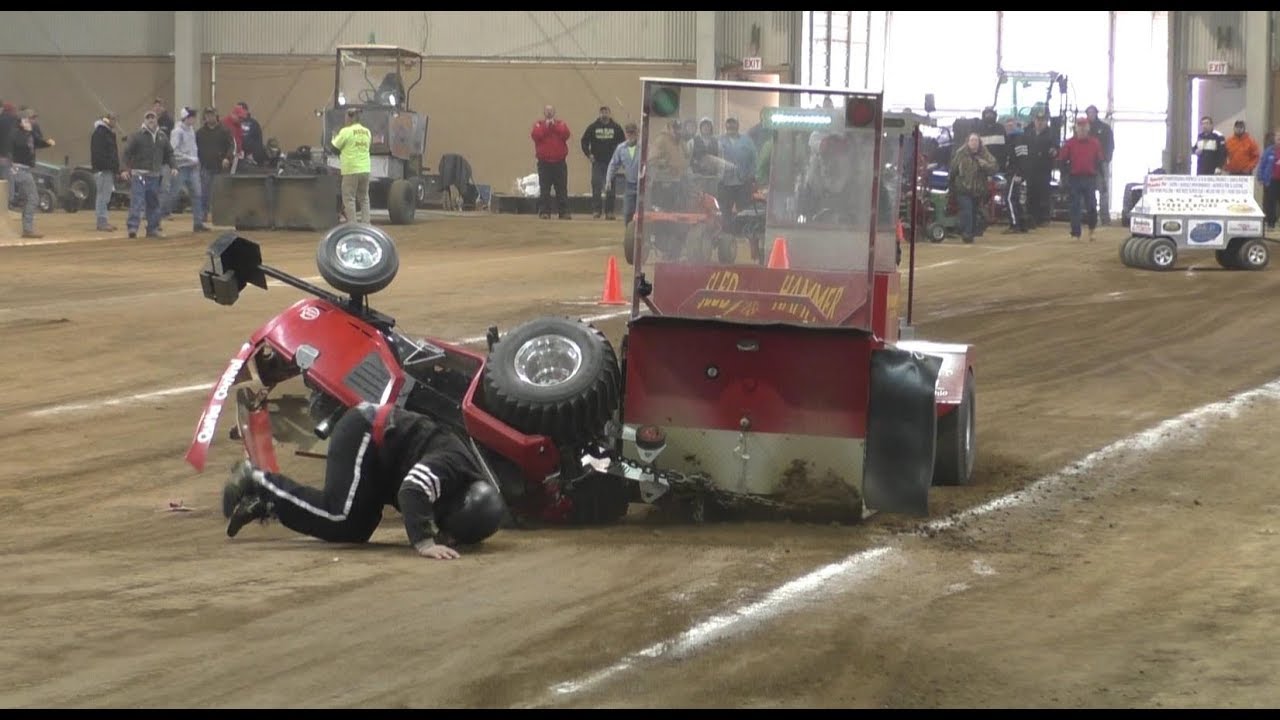 Truck & Tractor Pull Fails, Mishaps, Fires, Carnage, Wild Rides