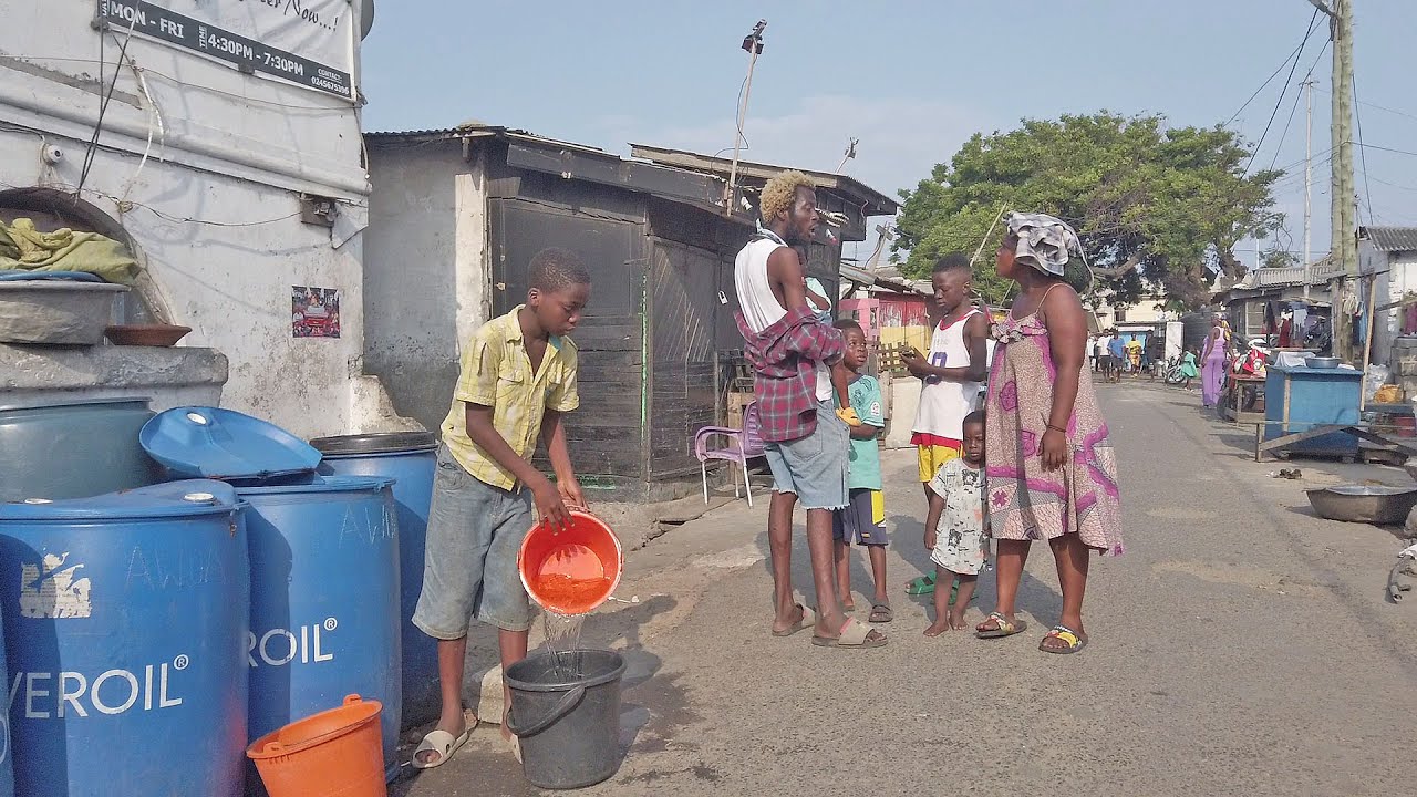 SIMPLE LIFE INSIDE LOCAL COMMUNITY IN GHANA BUKOM