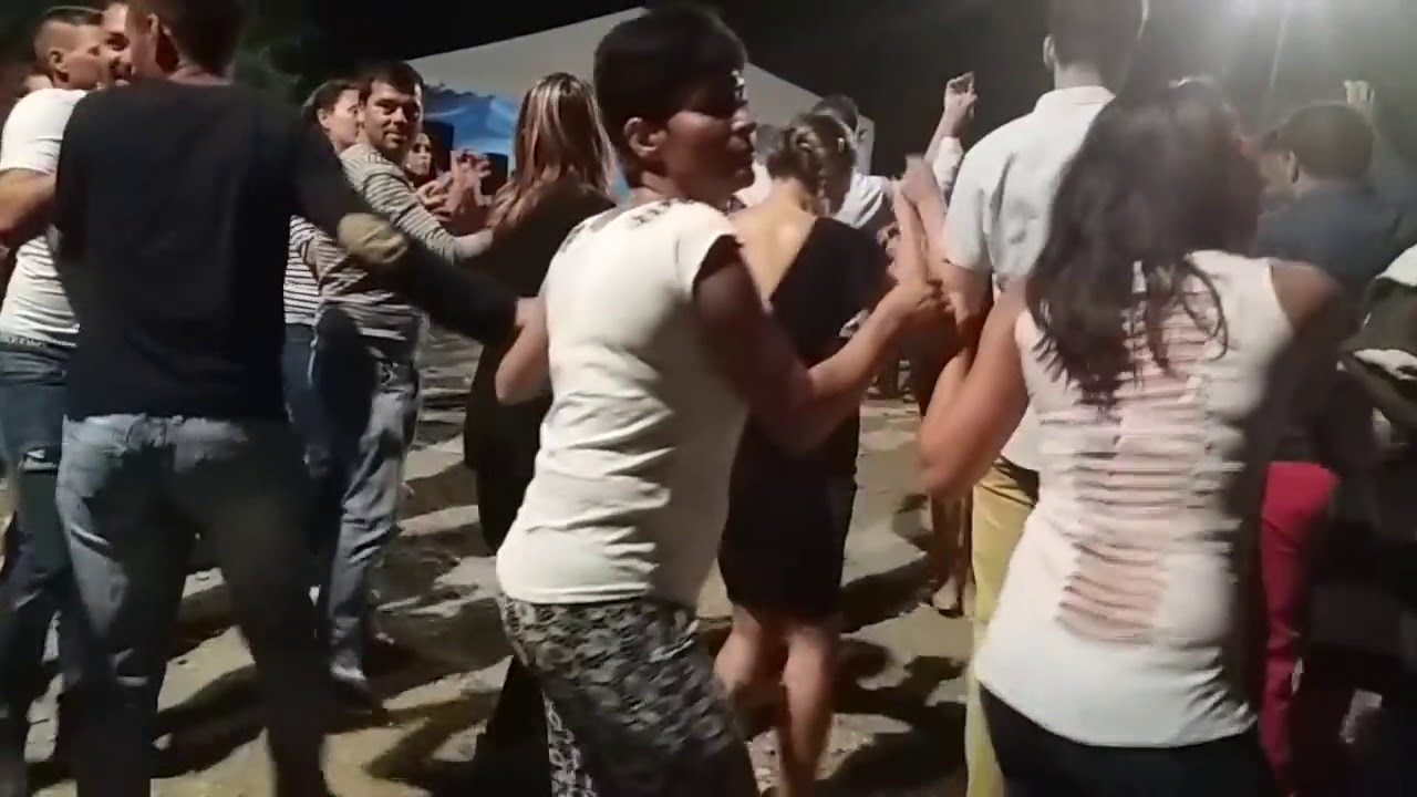 Petre de la Bals - Colaj sarbe si hore live - muzica de petrecere si voie buna noua
